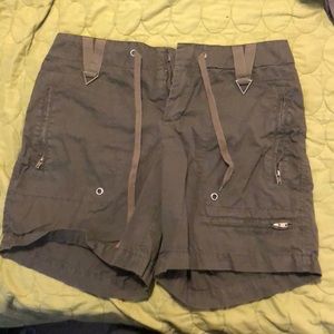 Women’s army green cargo short